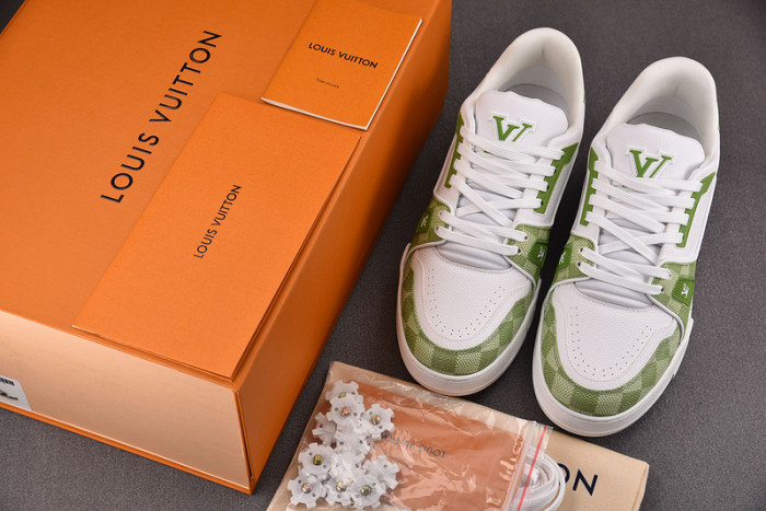 lovt sneaker