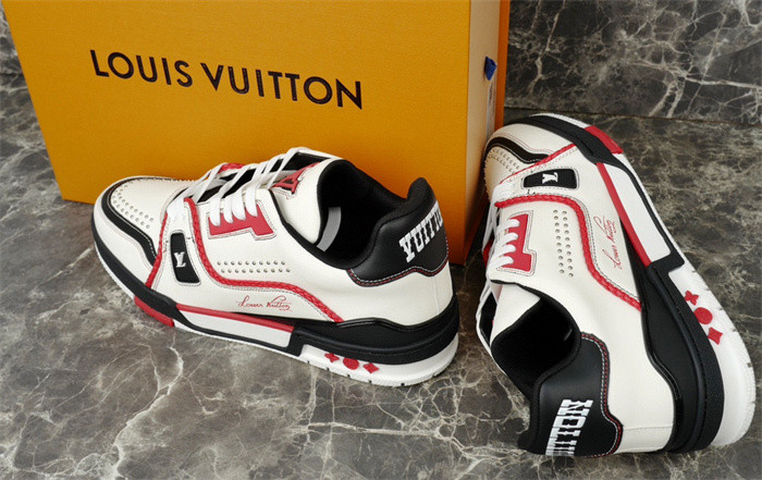 lovt sneaker