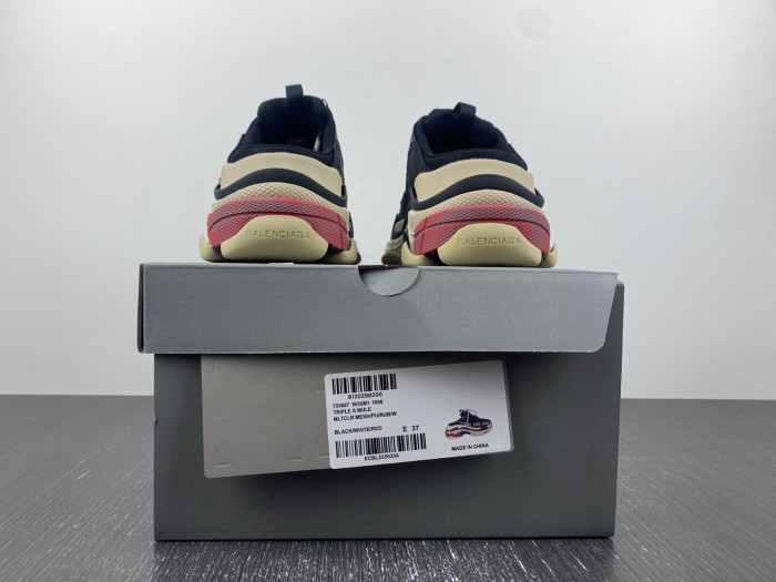 bl triple s trainers sneakers 755687 w3sm1 1096