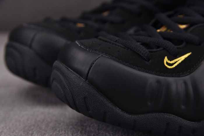 Nike Air Foamposite Pro “Black/Metallic Gold” 624041-009