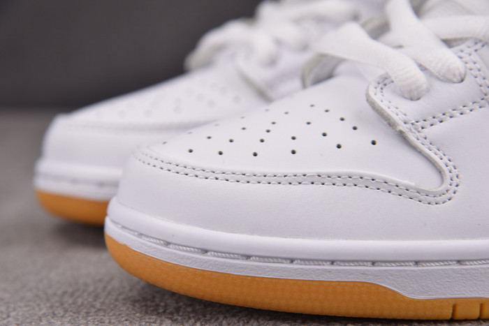 Nike SB Dunk Low Pro