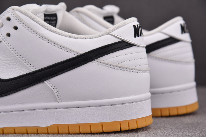 Nike SB Dunk Low Pro