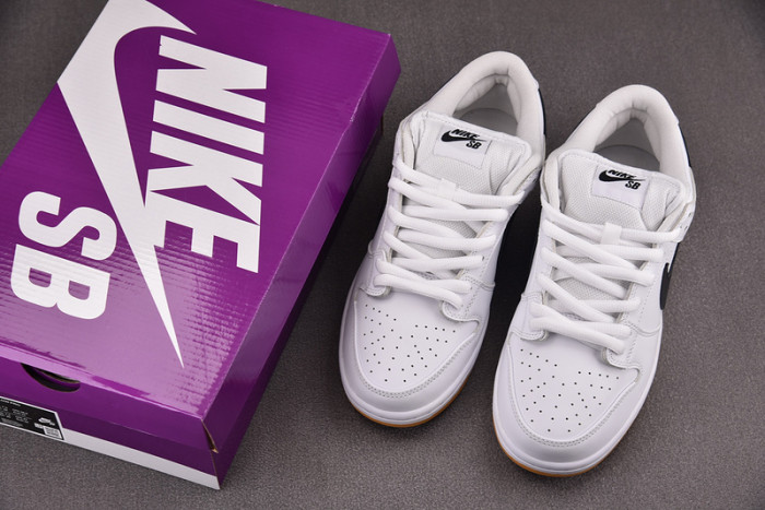 Nike SB Dunk Low Pro