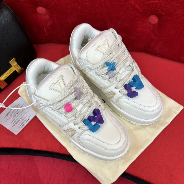 lovt sneaker