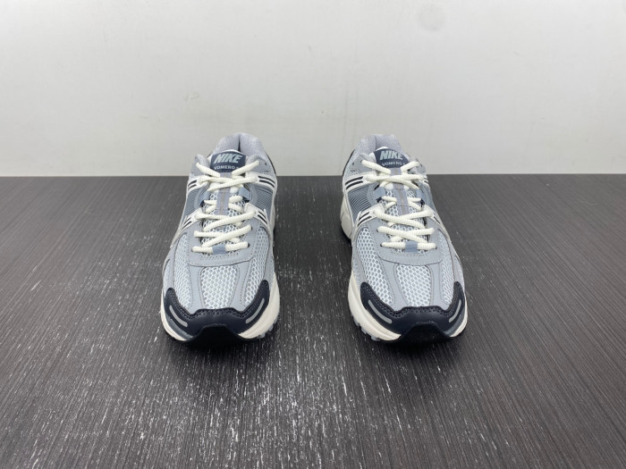 nike zoom vomero 5 