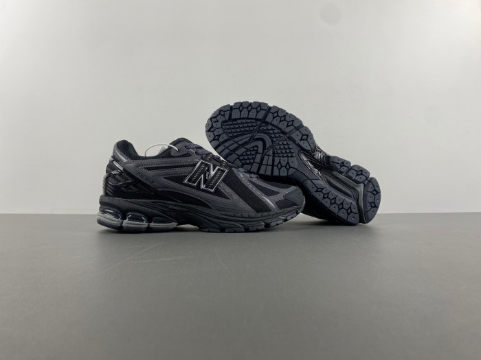 NEW BALANCE 1906R BLACK PHANTOM - M1906RLB