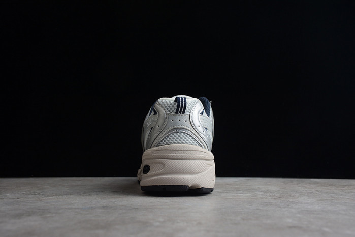 new balance 2002r protection mr530aa