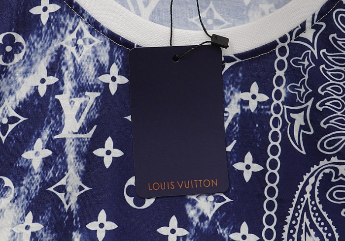 lovt t-shirt