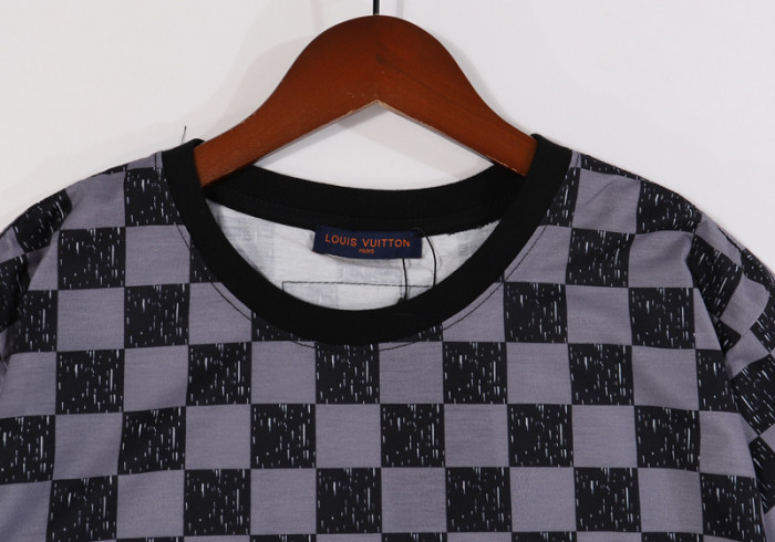 lovt t-shirt